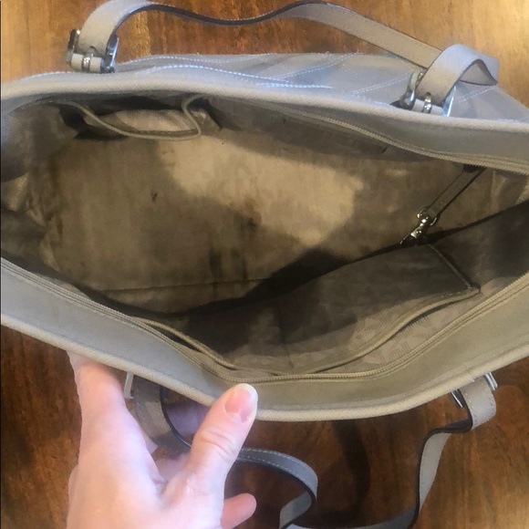 Michael Kors quilted gray leather handbag - Picture 6 of 6